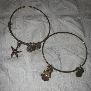 Alex and Ani- Oyster and Starfish in Gold